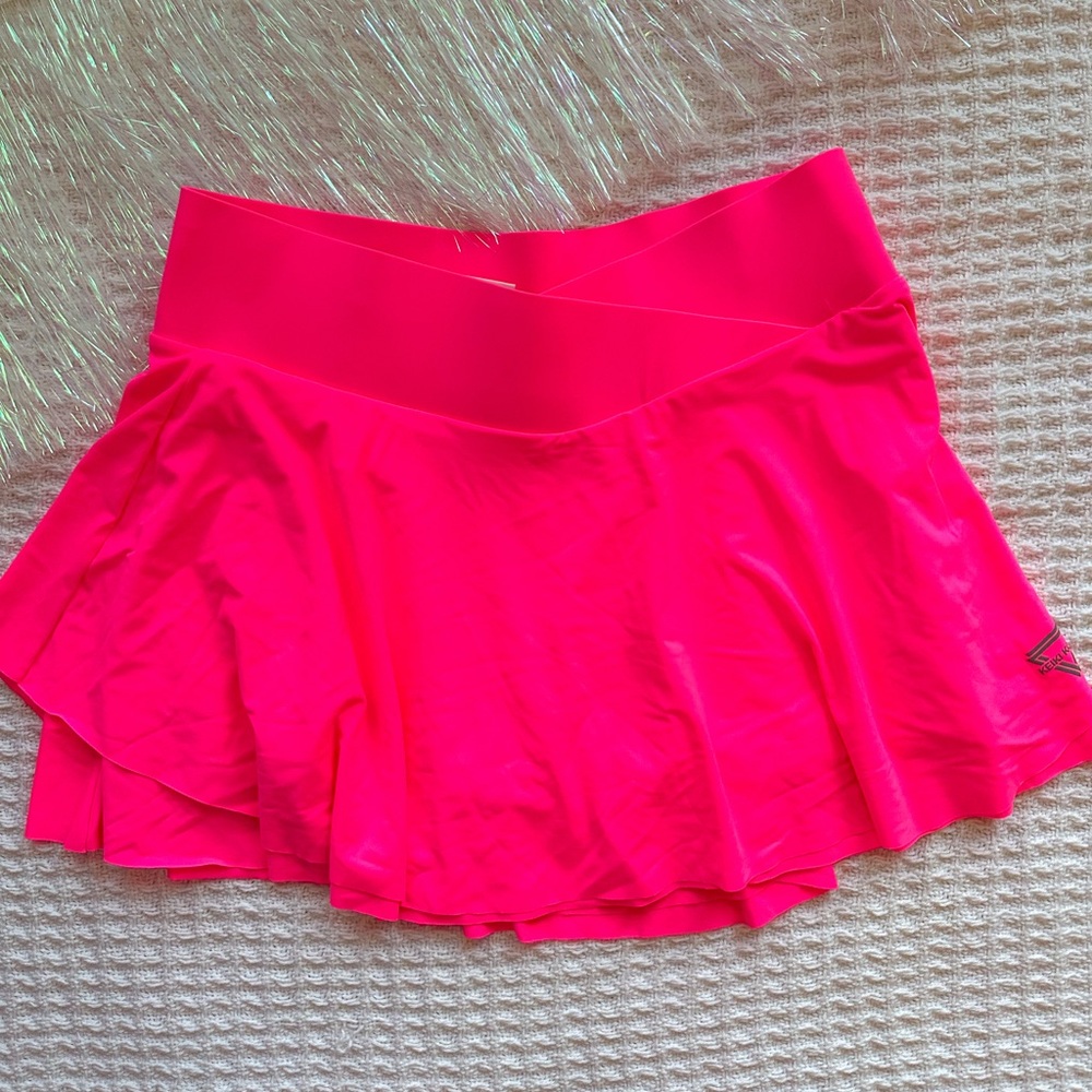 KEIKI KONA ATHLETIC SKIRT | NEW NO TAGS